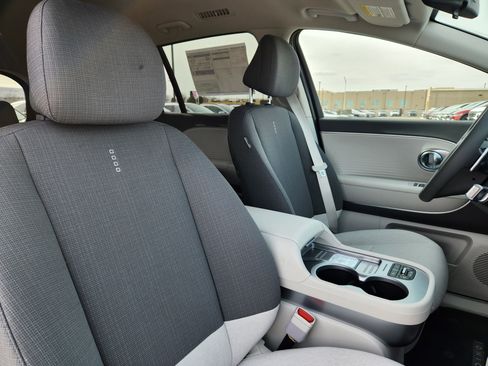 New 2026 Hyundai Ioniq 9 SE image 14