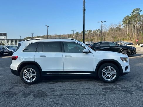 Certified 2022 Mercedes-Benz GLB 250 4MATIC image 13