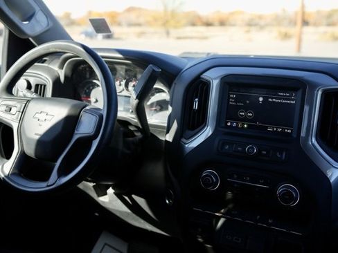 Used 2024 Chevrolet Silverado 2500 Custom w/ Custom Convenience Package image 18