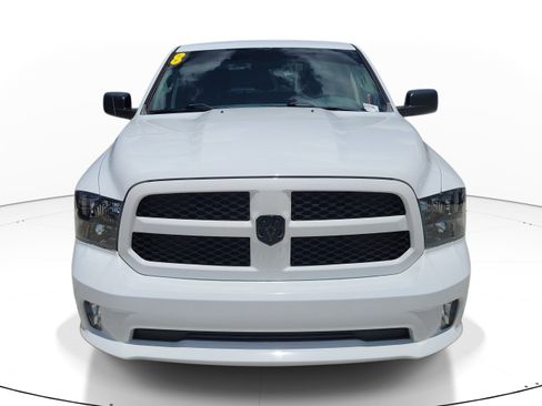 Used 2018 RAM 1500 Express w/ Express Value Package RWD image 2