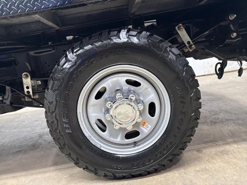 Used 2022 Ford F250 XL w/ Power Equipment Group image 35