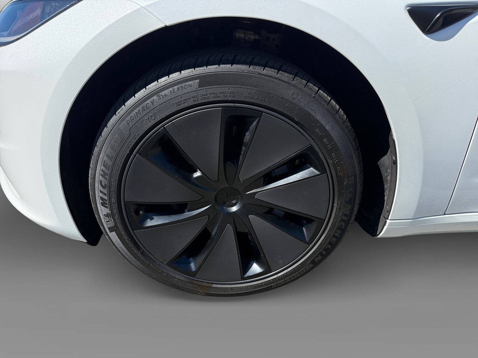 Used 2025 Tesla Model 3 Long Range RWD image 9