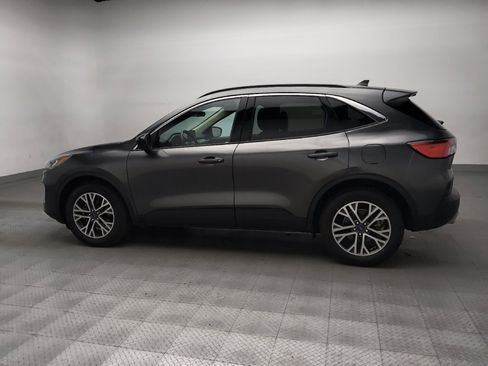 Used 2020 Ford Escape SEL image 3