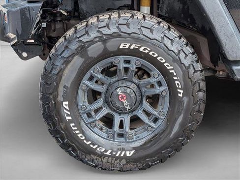 Used 2011 Jeep Wrangler Rubicon w/ Call of Duty Group image 3