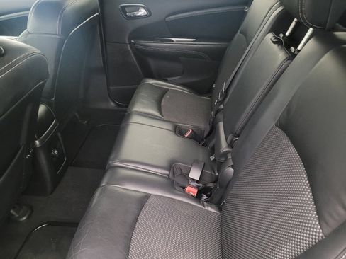 Used 2015 Dodge Journey Crossroad w/ Flexible Seating Group FWD image 18