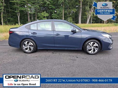 Used 2025 Subaru Legacy Premium AWD/4WD image 2