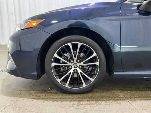 Used 2020 Toyota Camry SE image 23