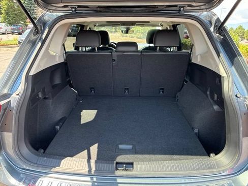 Used 2023 Volkswagen Tiguan SE w/ Panoramic Sunroof Package AWD/4WD image 7