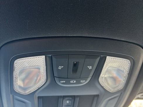 Used 2021 RAM 1500 Big Horn image 34