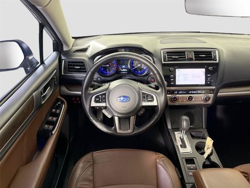 Used 2017 Subaru Outback 3.6R Touring w/ Popular Package #5A AWD/4WD image 22