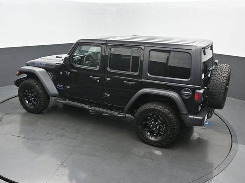 Used 2024 Jeep Wrangler Unlimited AWD/4WD image 38