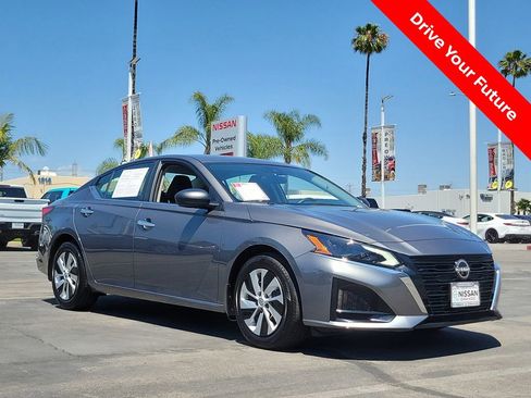 Certified 2025 Nissan Altima 2.5 S FWD image 30