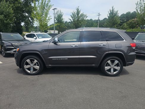 Used 2015 Jeep Grand Cherokee Overland AWD/4WD image 7