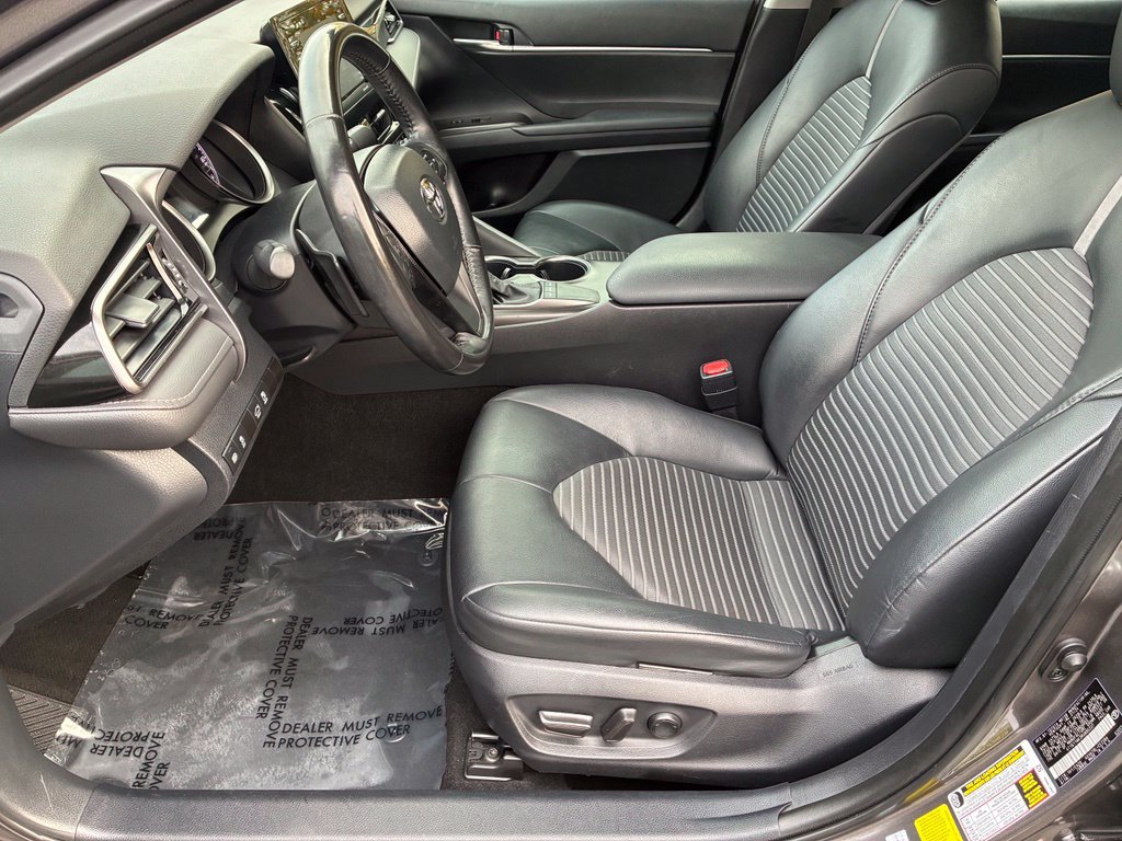 Used 2024 Toyota Camry SE FWD image 11