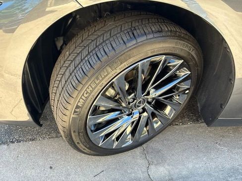 Certified 2024 Lexus ES 350 w/ Technology Package FWD image 48