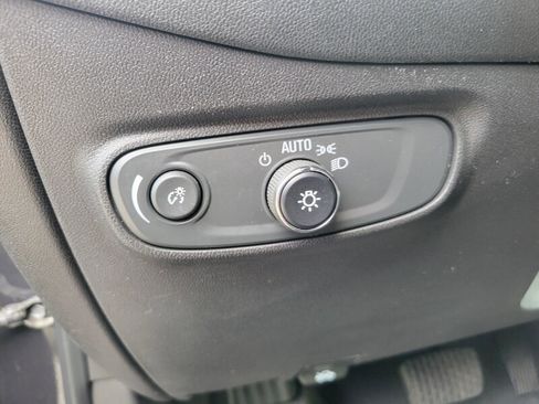 Used 2022 Chevrolet Equinox LT image 14