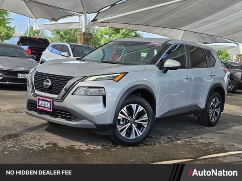Used 2022 Nissan Rogue SV FWD image 1