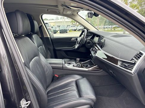 Used 2020 BMW X7 xDrive40i w/ Premium Package AWD/4WD image 36