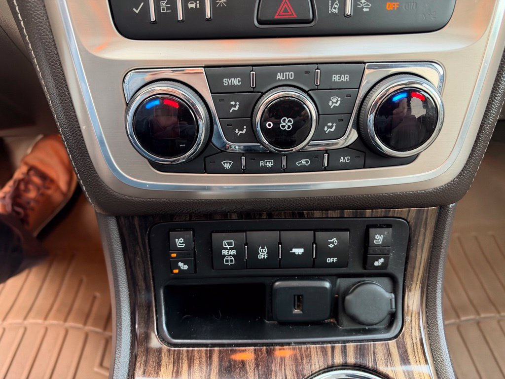 Used 2016 GMC Acadia Denali AWD/4WD image 25