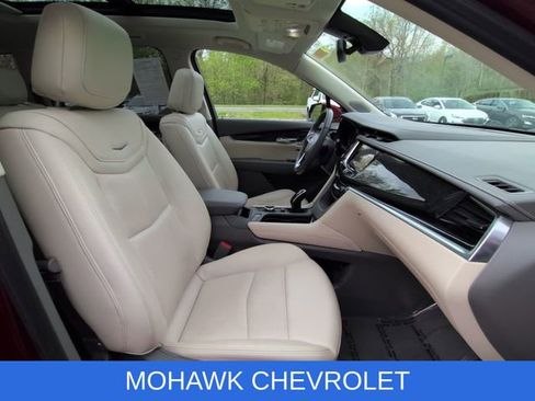 Certified 2023 Cadillac XT6 Premium Luxury AWD/4WD image 30