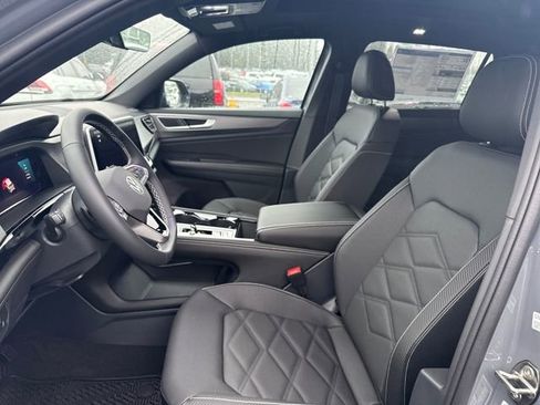 New 2026 Volkswagen Atlas Cross Sport SE image 14