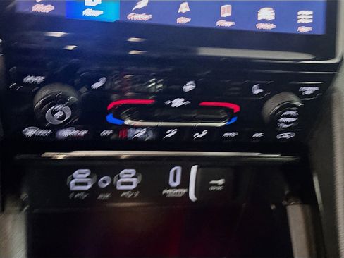 Used 2022 Jeep Grand Cherokee Limited 4xe image 24