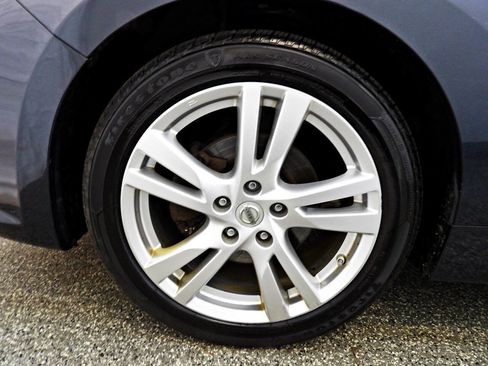 Used 2016 Nissan Altima 3.5 SL FWD image 20