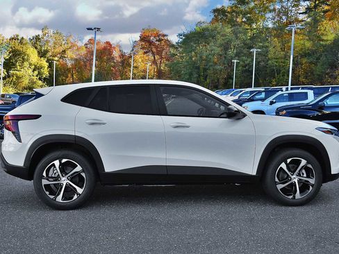 New 2026 Chevrolet Trax RS image 6