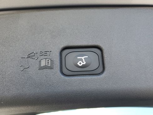 New 2026 Lincoln Nautilus Premier w/ Equipment Group 102A image 33