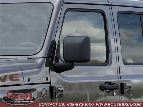 New 2026 Jeep Gladiator Mojave image 13