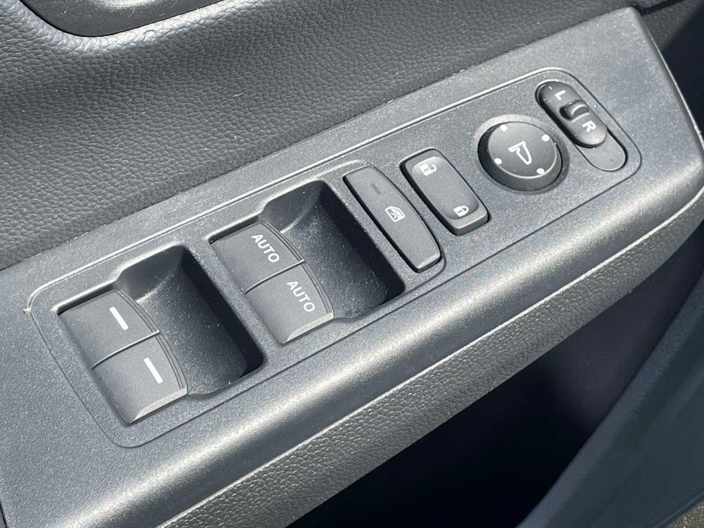 Used 2024 Honda CR-V EX image 18