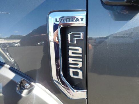 Used 2020 Ford F250 Lariat w/ Lariat Ultimate Package AWD/4WD image 15