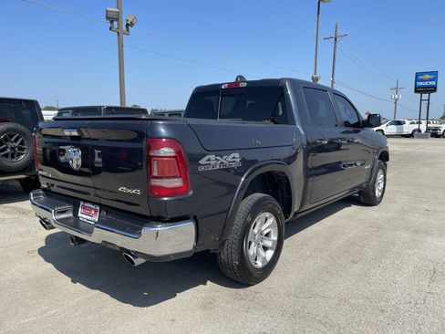 Used 2020 RAM 1500 Laramie AWD/4WD image 5