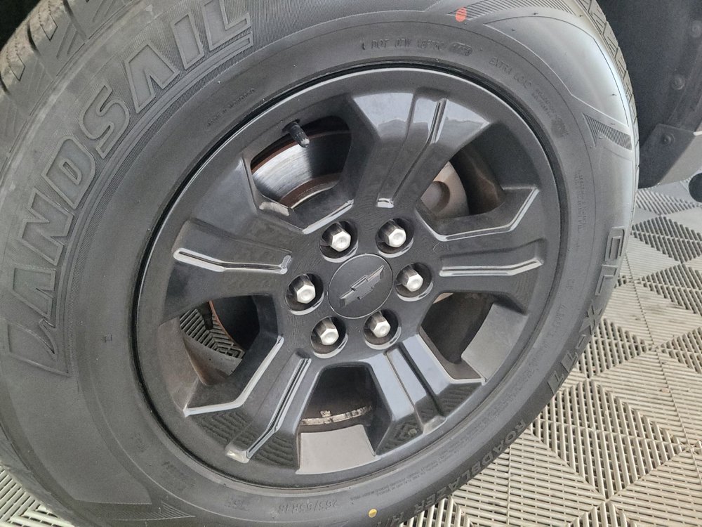 Used 2017 Chevrolet Silverado 1500 LTZ Z71 w/ Midnight Edition AWD/4WD image 31