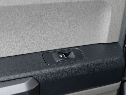 Used 2020 Ford F150 XLT image 20