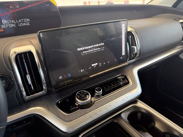 New 2026 Ford Expedition Platinum w/ Platinum Ultimate Package AWD/4WD image 14