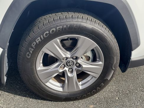 Certified 2024 Toyota RAV4 XLE w/ Convenience Package image 10