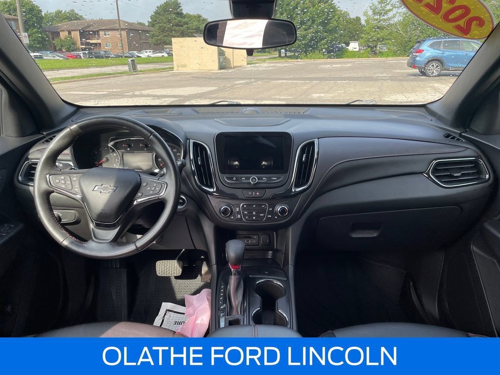 Used 2022 Chevrolet Equinox RS w/ RS Leather Package AWD/4WD image 17