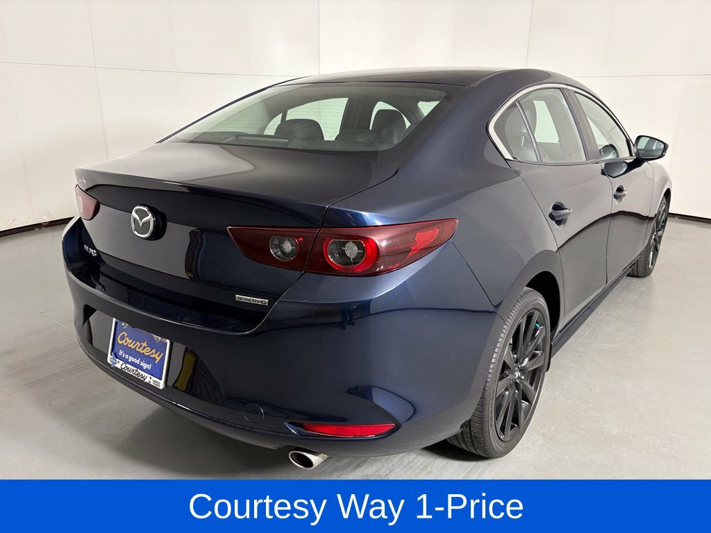 Used 2024 MAZDA MAZDA3 s FWD image 11