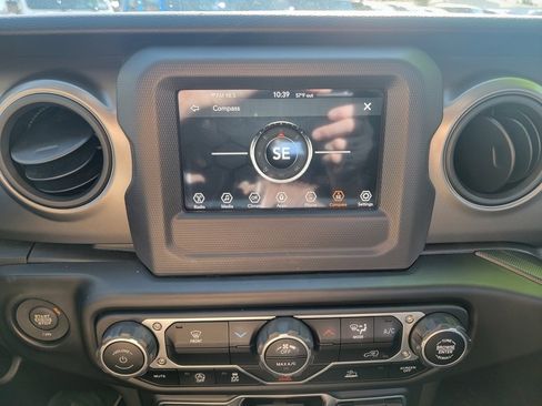 Used 2022 Jeep Wrangler Sport image 11