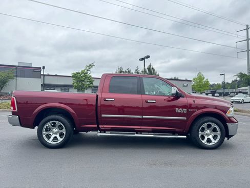 Used 2018 RAM 1500 Laramie w/ Convenience Group AWD/4WD image 12
