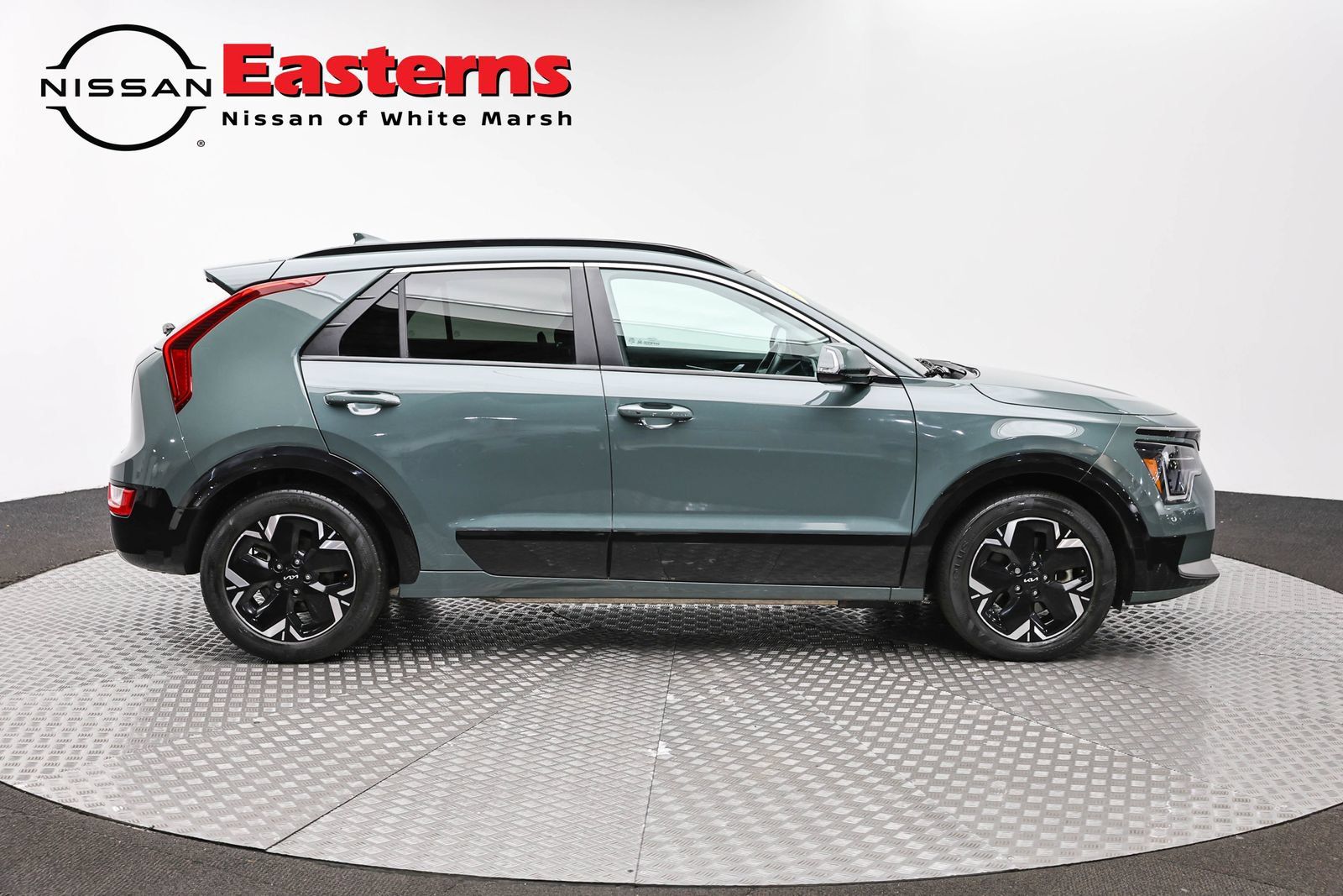 Used 2023 Kia Niro Wind w/ Wind Preserve Package FWD image 4