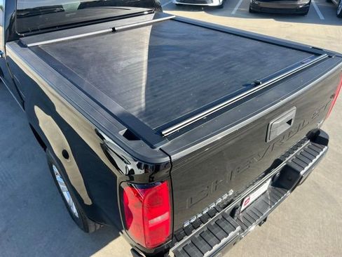 Used 2022 Chevrolet Colorado LT w/ Safety Package RWD image 12