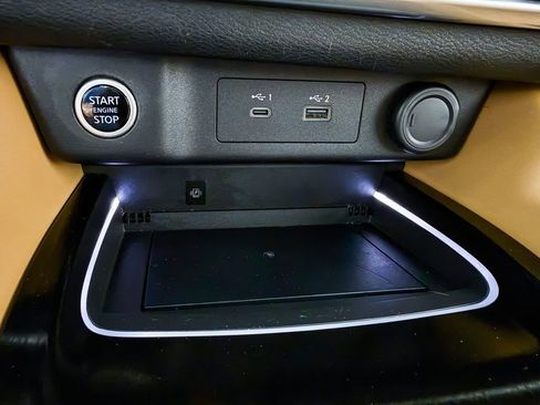 Certified 2022 Nissan Rogue Platinum w/ Head-Up Display Package AWD/4WD image 22