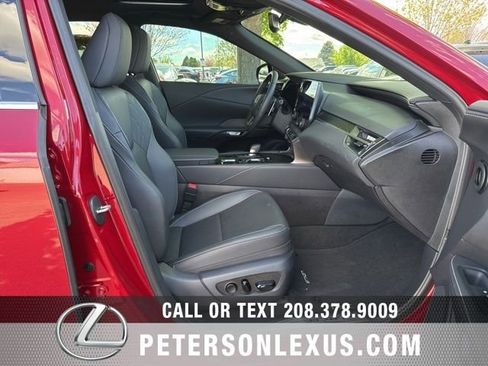 Used 2025 Lexus RX 350h w/ Convenience Package image 13