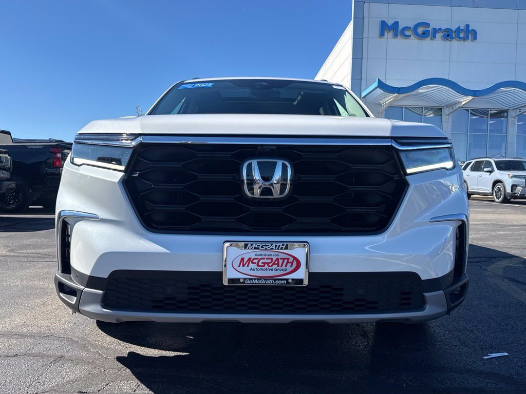 Certified 2025 Honda Pilot Elite image 13