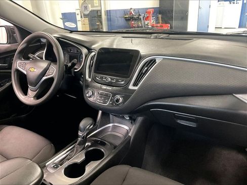Used 2023 Chevrolet Malibu LT FWD image 14