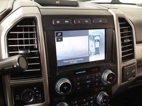 Used 2019 Ford F250 King Ranch w/ King Ranch Ultimate Package AWD/4WD image 6
