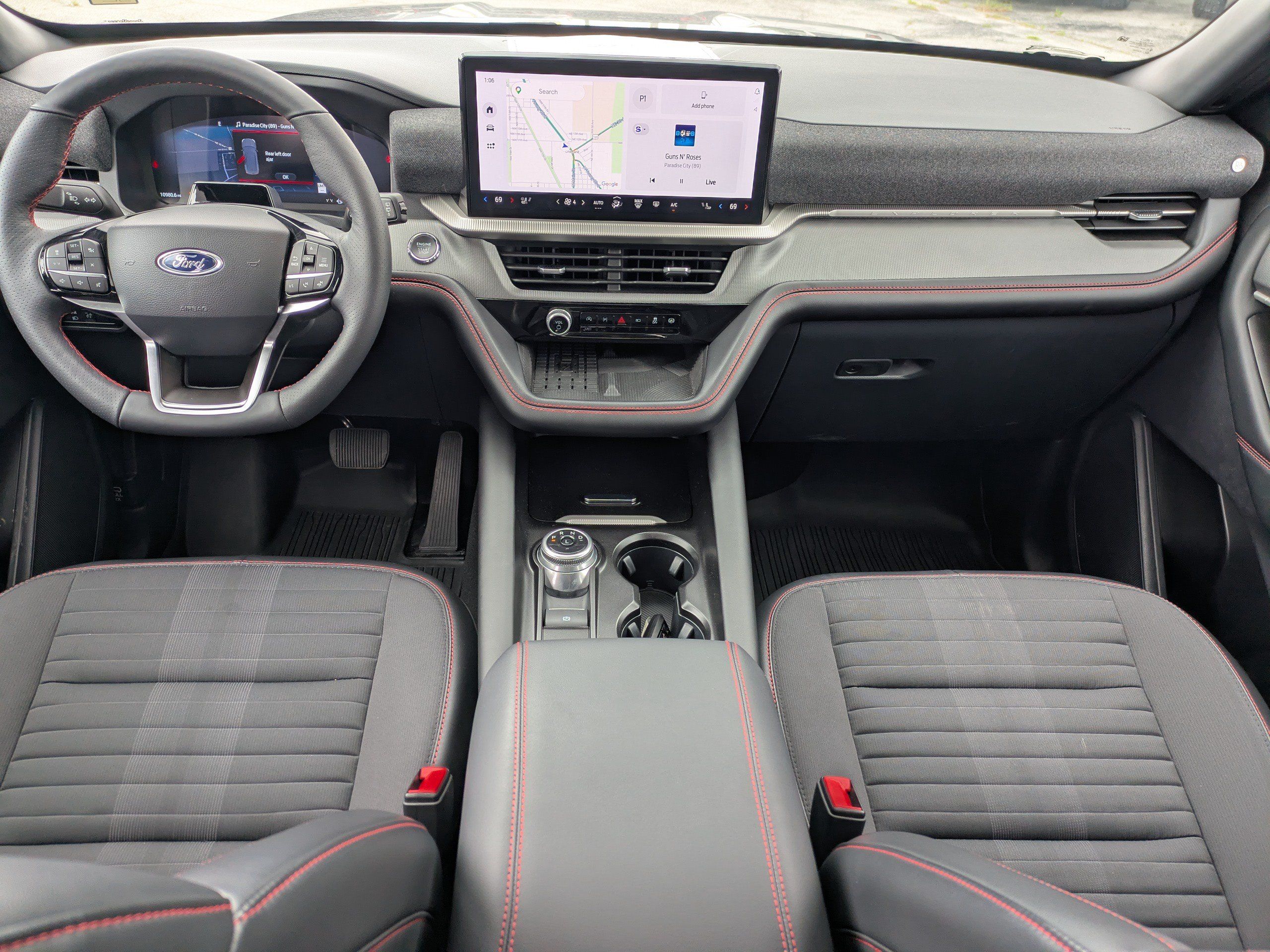 Used 2025 Ford Explorer ST-Line w/ Premium Package AWD/4WD image 16