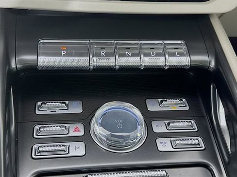 New 2026 Lincoln Nautilus Reserve w/ Jet Appearance Package image 17